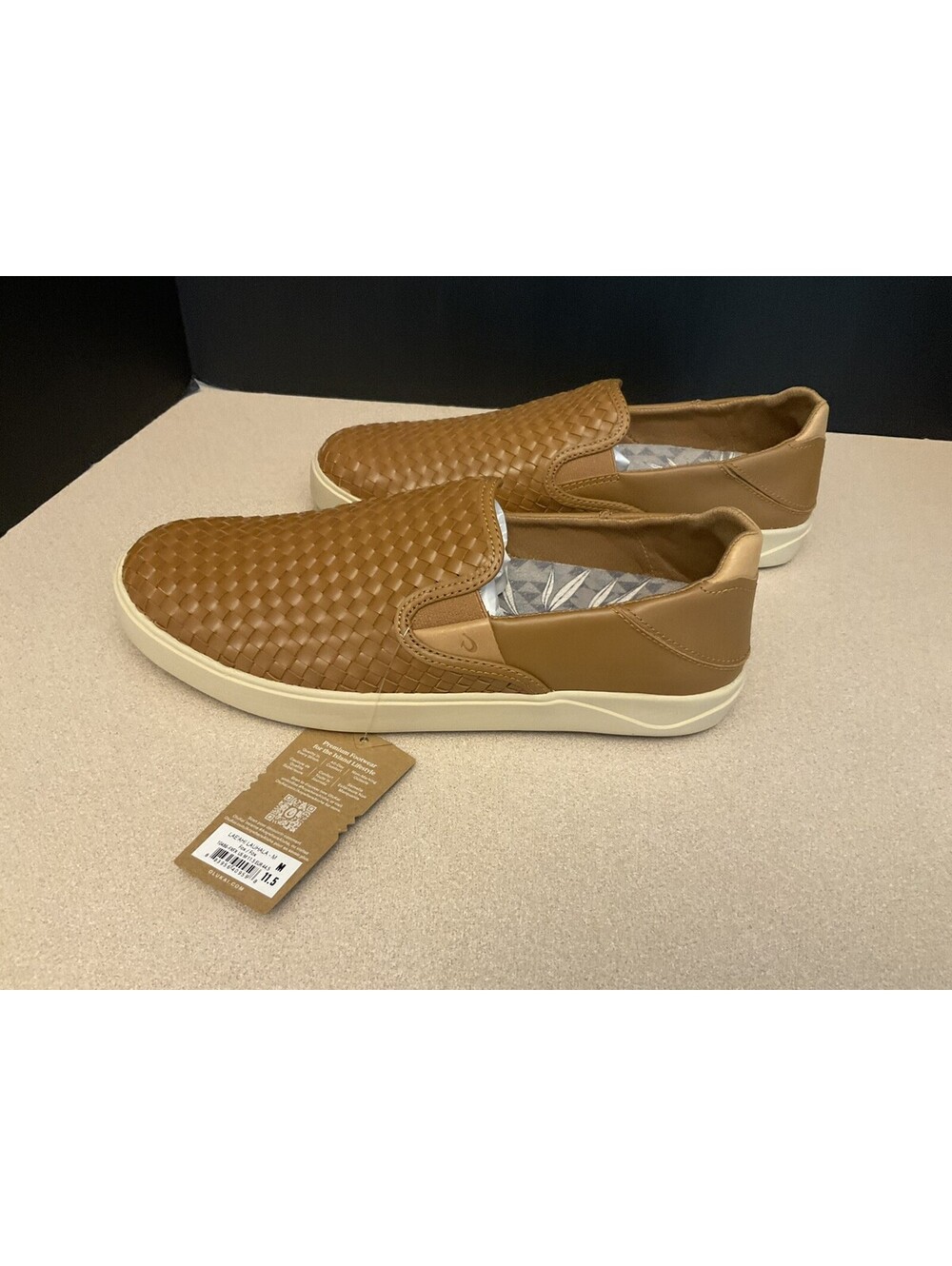 New! Mens OluKai Lae‘ahi Lauhala Fox Brown Woven Leather Shoes. Size 11.5M. Nice
